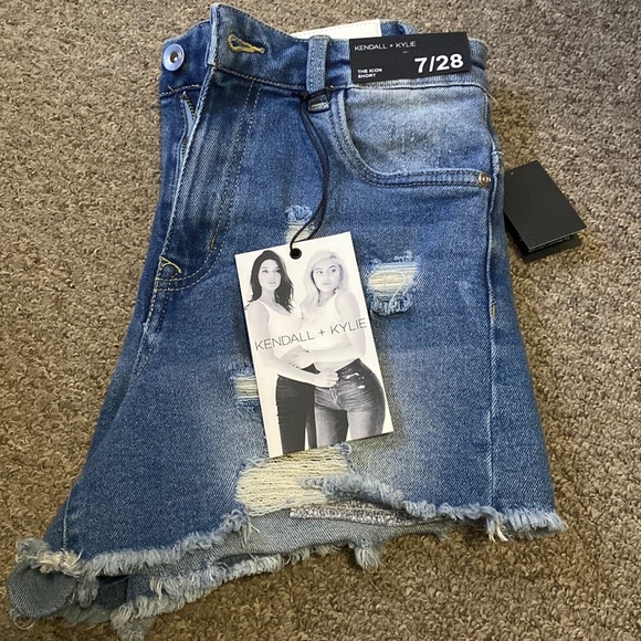 Kendall & Kylie Pants - Kendall + Kylie High-rise Shorts